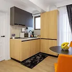 Crystal Luxury Hotel de apartamente 3*