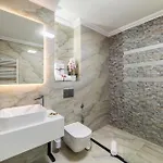 Crystal Luxury Hotel de apartamente