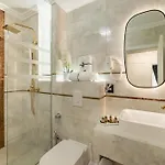 Crystal Luxury Hotel de apartamente Craiova
