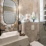 Crystal Luxury 3*