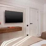 Crystal Luxury Hotel de apartamente