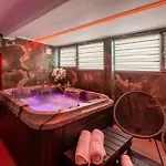 Crystal Luxury Hotel de apartamente Craiova
