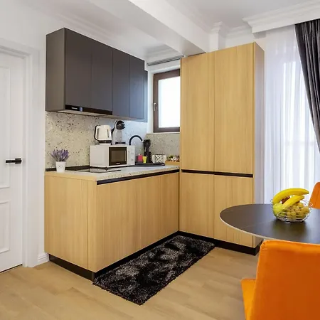 Crystal Luxury Апартхотел 3*
