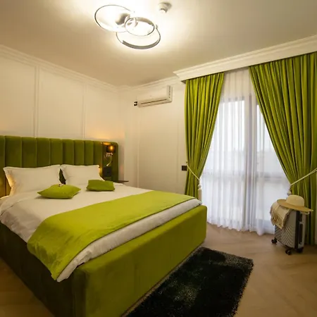 Crystal Luxury 3* كرايوفا