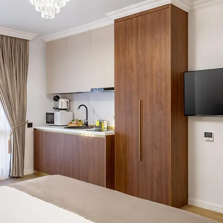 Crystal Luxury 3* קריובה