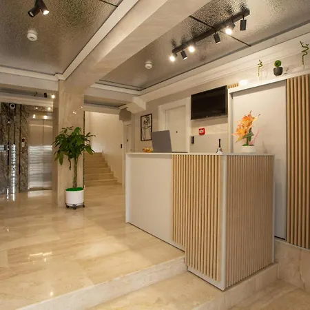 Crystal Luxury Aparthotel Craiova