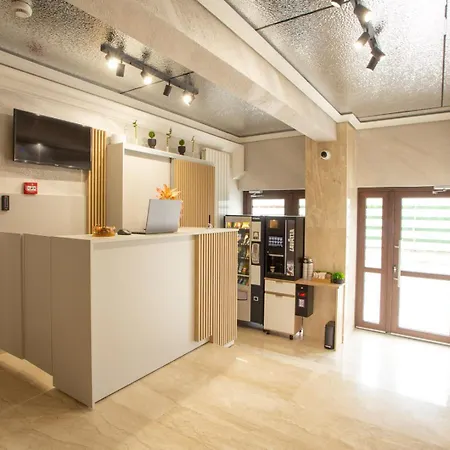 מלון דירות Crystal Luxury קריובה