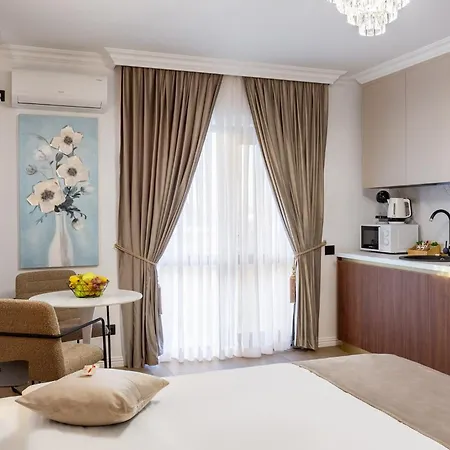 Crystal Luxury 3*