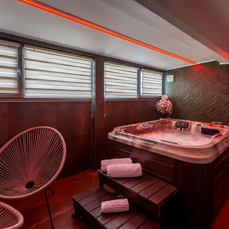 Crystal Luxury Крайова