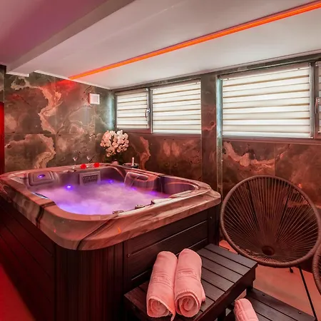 Crystal Luxury Aparthotel Craiova