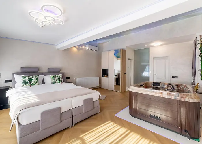 Hotel de apartamente Crystal Luxury 3*