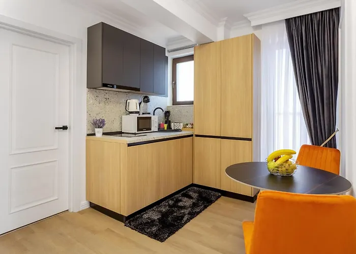 Crystal Luxury Aparthotel 3*