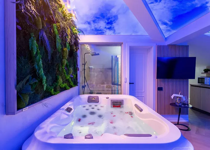 Crystal Luxury Hotel apartamentowy Krajowa