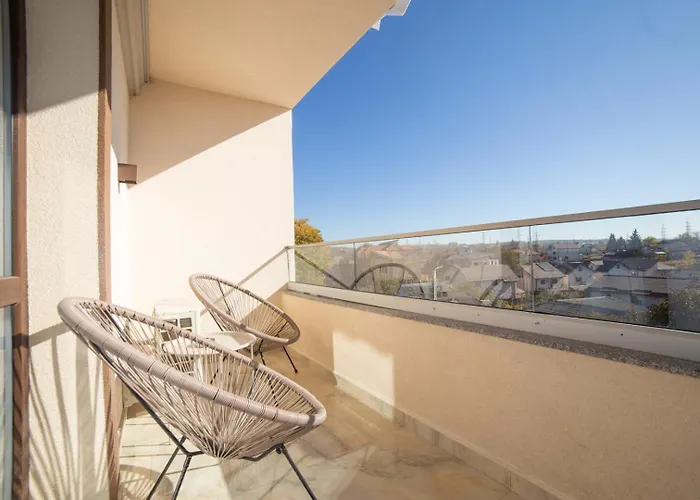 Crystal Luxury Aparthotel 3*