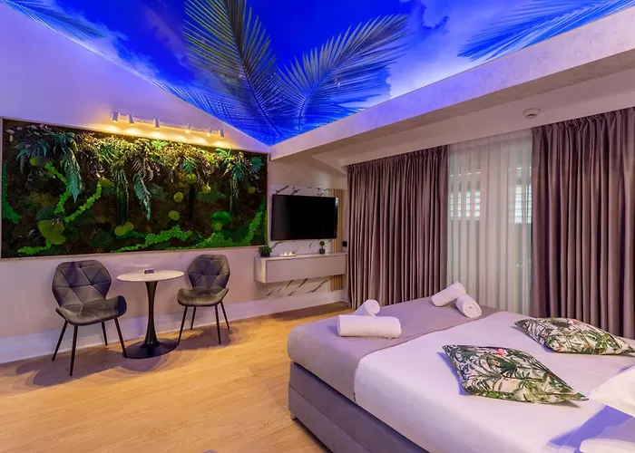 Aparthotel Crystal Luxury