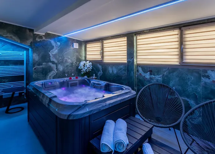 Aparthotel Crystal Luxury